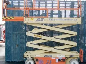 JLG 2033E3